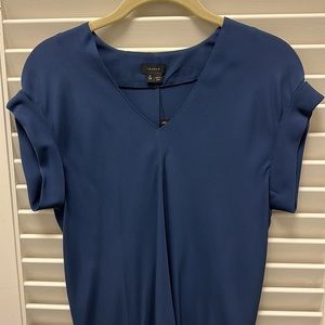New Theory Gyda Rolled Short Sleeve Silk Shirt in Pitch Blue Sz P